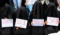  آرام برس : تقرير أمريكي....شهادات رهيبة من "سوق السبايا" في "داعش"